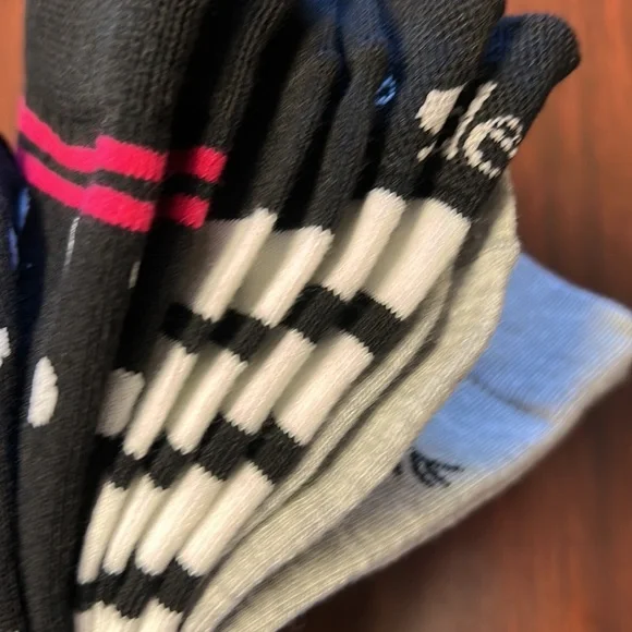 🎊HP 3 Pairs KATE SPADE Gray Black WINK Polka Dot Striped Trouser Crew Socks NIP - Picture 10 of 13